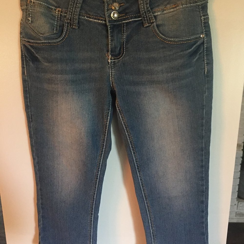 Eighty eight Capri jeans size 7